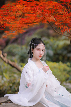 《美女祼体  直播引》 ldquo 发热议,网 rdquo 友疯狂围观,平台紧急...