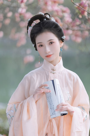 《烽火奇遇结良缘bt》在线观看-烽火奇遇结良缘bt-5集正在播放...