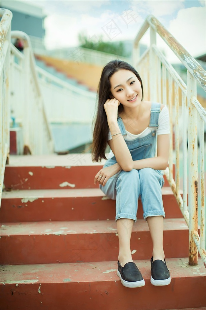 《成安以诺》在线观看-成安以诺-1集正在播放-怪兽影视