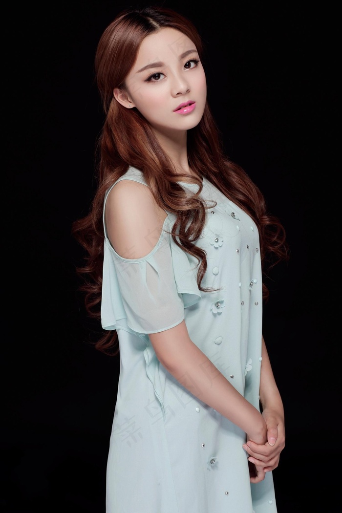 amp  039 日本摘花处 amp  039 女流血视 amp  039 频震惊网络,道德底线何在,人性...