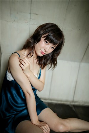 amp  039 靠逼18岁处女的内 amp  039  ldquo 心风暴,情感与理智的 rdquo 激烈碰撞...