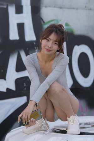 【用猛躁ji大巴进入女人,冲破禁忌的束缚与枷锁,释放...