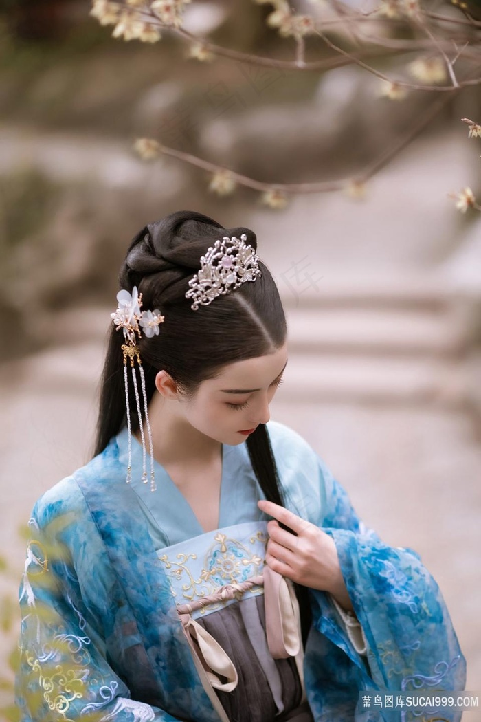 《杨钰莹被黑人玩到翻白眼事件》 amp quot 曝光,网友热议不 amp quot 断...