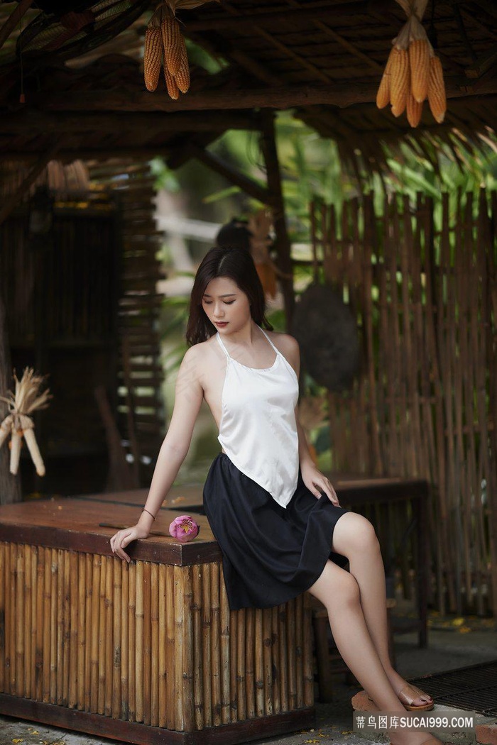 美女尤果带你探索如何正确搭配日常穿搭展现独特魅力