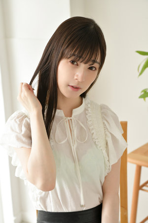 《女子叉开腿让男子桶免费软件》在线观看-女子叉开腿让男子桶免费...