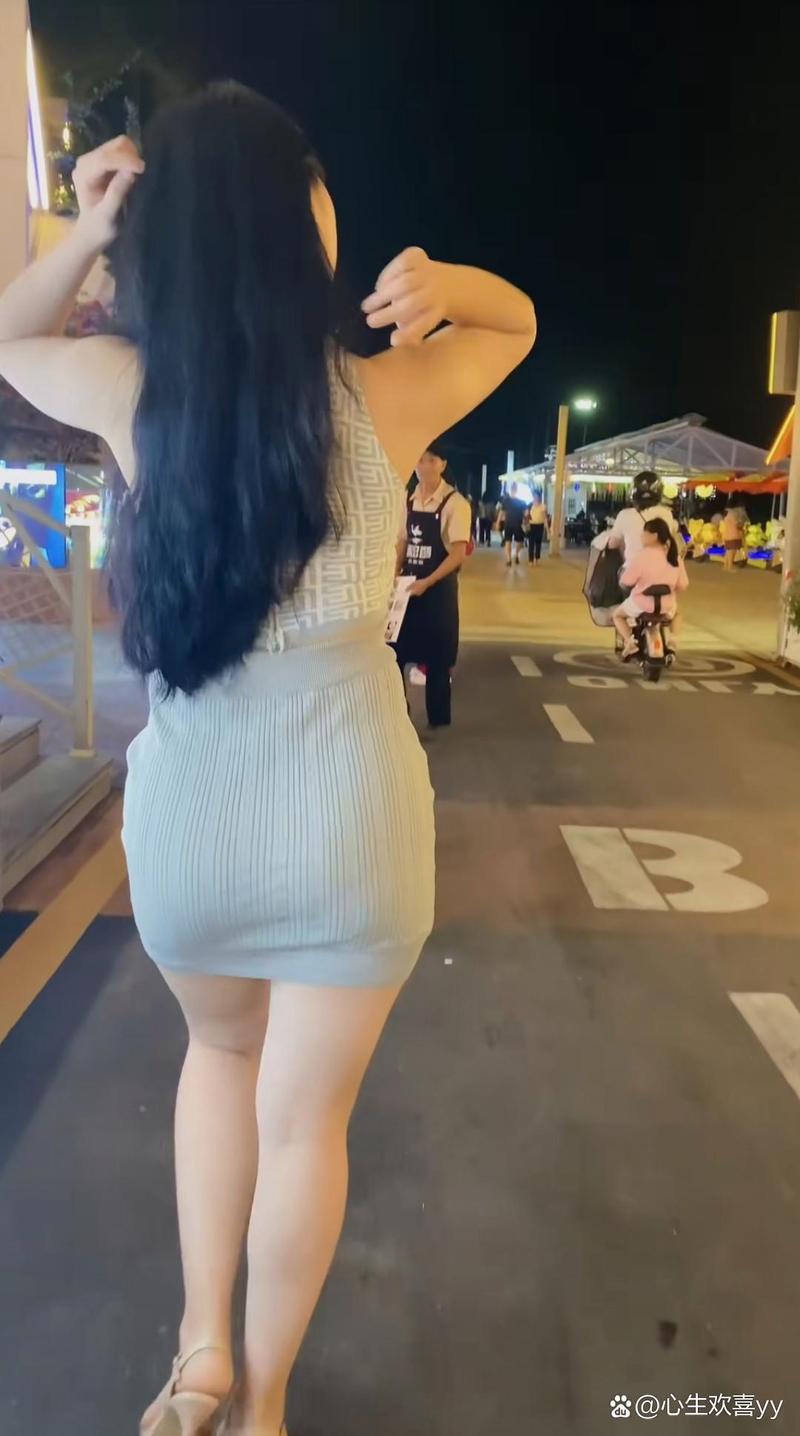 4P一女三男前后夹激-在线观看-第1集正在播放-怪兽影视