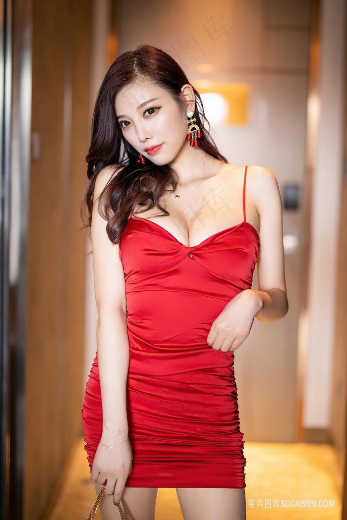 《两会记者翻白眼》在线观看-两会记者翻白眼-1集正在播放-怪兽影视