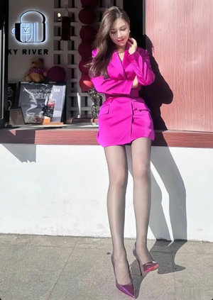 可以免费看美女《隐私的软件,轻松获取隐秘画面,挑战...