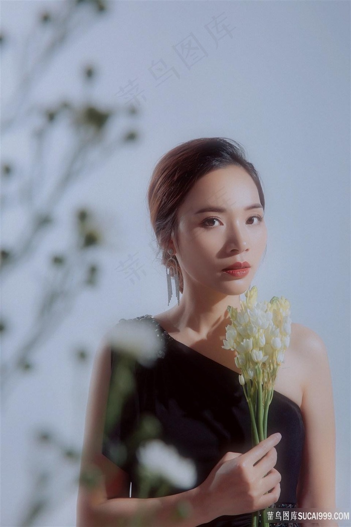 《36位女子撒尿看正面视频》在线观看-36位女子撒尿看正面视频-6集...