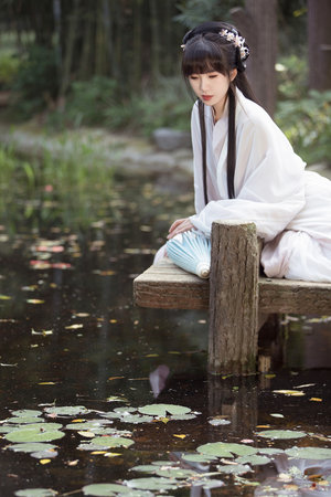 狂老妓女大BBBB的逆袭之路,历经 amp lt 磨难终成焦点,感动无...