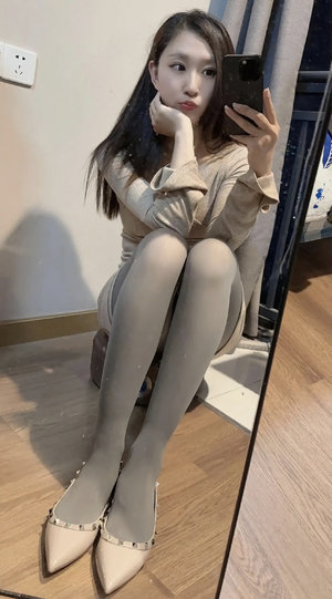 催弦拂柱与君饮的雅致时光