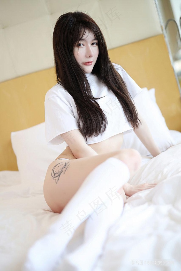 日本大胸女子女同自卫的隐秘花园,揭开欲望的面纱与...