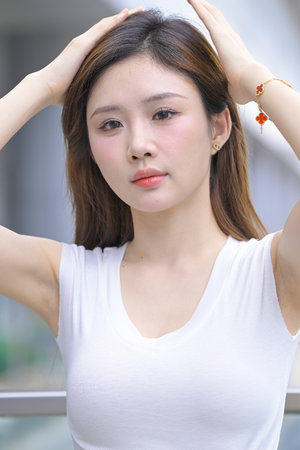 amp  039 丰满的岳与愉情共度浪漫时 amp  039  lsquo 光,温柔相拥,甜蜜爱意流...
