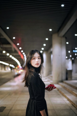 都市逍遥:探秘福临之地的生存指南