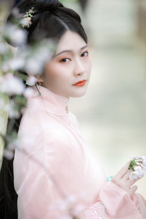 amp quot 哥哥 amp quot 、和妹妹作(爱视频流出,情感纠葛背后的真相...