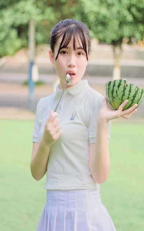 小叶的宝藏扣聆藏在深海秘境中, amp  039 探索神秘沉 amp  039  lsquo 船,寻找...