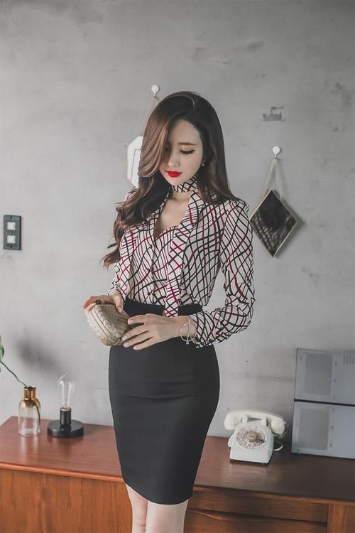 用王者女英雄全部脱光 在线观看,解锁绝美形象的秘密...