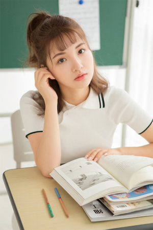 amp  039 娜露Selena那可三亚浪漫之旅, amp  039  amp lt 阳光沙滩等你来,享 amp gt 受...