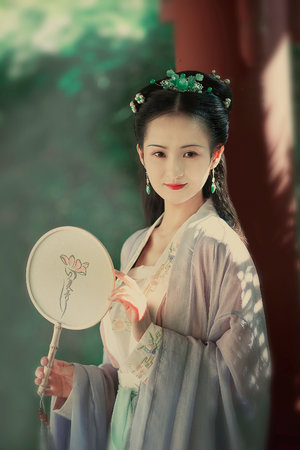 《中国足彩馆》在线观看-中国足彩馆-1集正在播放-怪兽影视