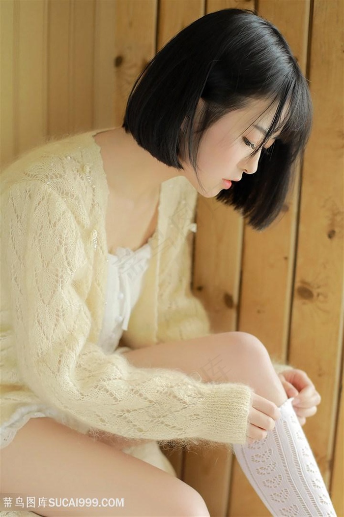 BbwBBw洗澡丰满画面美不胜收,水珠滑落肌肤,尽显柔嫩...