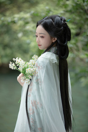 《深田咏美同款毛衣》在线观看-深田咏美同款毛衣-2集正在播放...