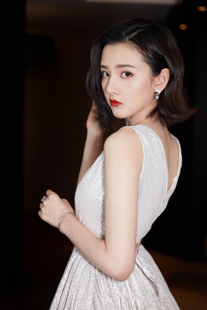 《超碰在线观看浪引领潮流,解锁全新娱乐方式》,尽享...