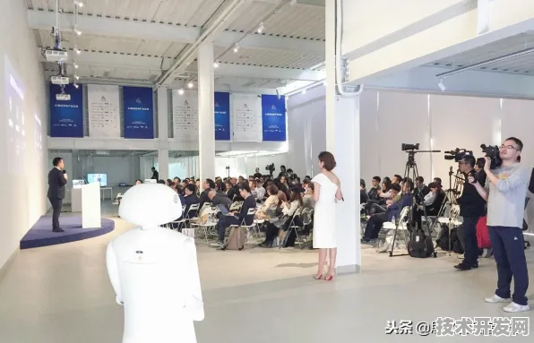 思必驰AI安全新范式揭秘，动态防御矩阵如何实现防御效率12.36%突破性提升开始）