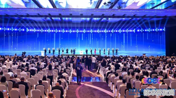 全球数字盛会闭幕，5.5万人共绘未来蓝图 172项合作开启智能经济新纪元