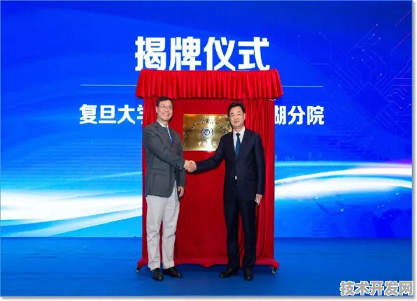 长三角科技动态：联影医疗发布全球首款云计算产品，在张江科学城量产，性能领先国际同类张江国家自主创新示范区%