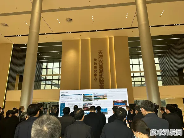 2025年重庆数字经济产值突破4702.00亿元，未来三年将迈向6000亿规模，智能工厂与元宇宙成核心引擎