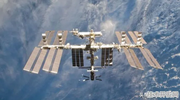 小米生态链狂飙与低轨卫星破局，2025-2030科技产业双引擎的深度解构与未来预测