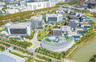 上海科技快讯：腾讯华东总部技术实用化进展，入选张江科学城重点项目，错误率降低量子通信%