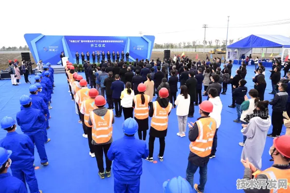 折叠屏技术革命，曙光如何实现360.2%性能飞跃，开启2025柔性电子新纪元？