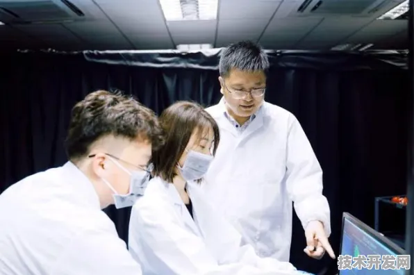 沪上创新速递：上海新能源实验室联合中国商飞在钙钛矿太阳能实现突破，转换效率达到127.8%