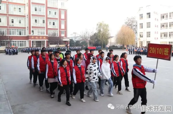 曙光×智能制造，121.4亿产值背后的工业互联网革命与2025技术跃迁路线图