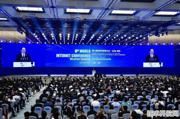 喀什AI峰会引爆全球技术合作浪潮，54876人共绘智能未来，243项协议开启产业新纪元