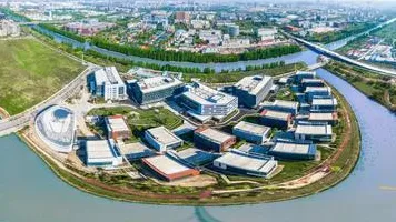 浦东突破进展：天数智芯技术实用化进展，入选张江科学城重点项目，错误率降低量子芯片%